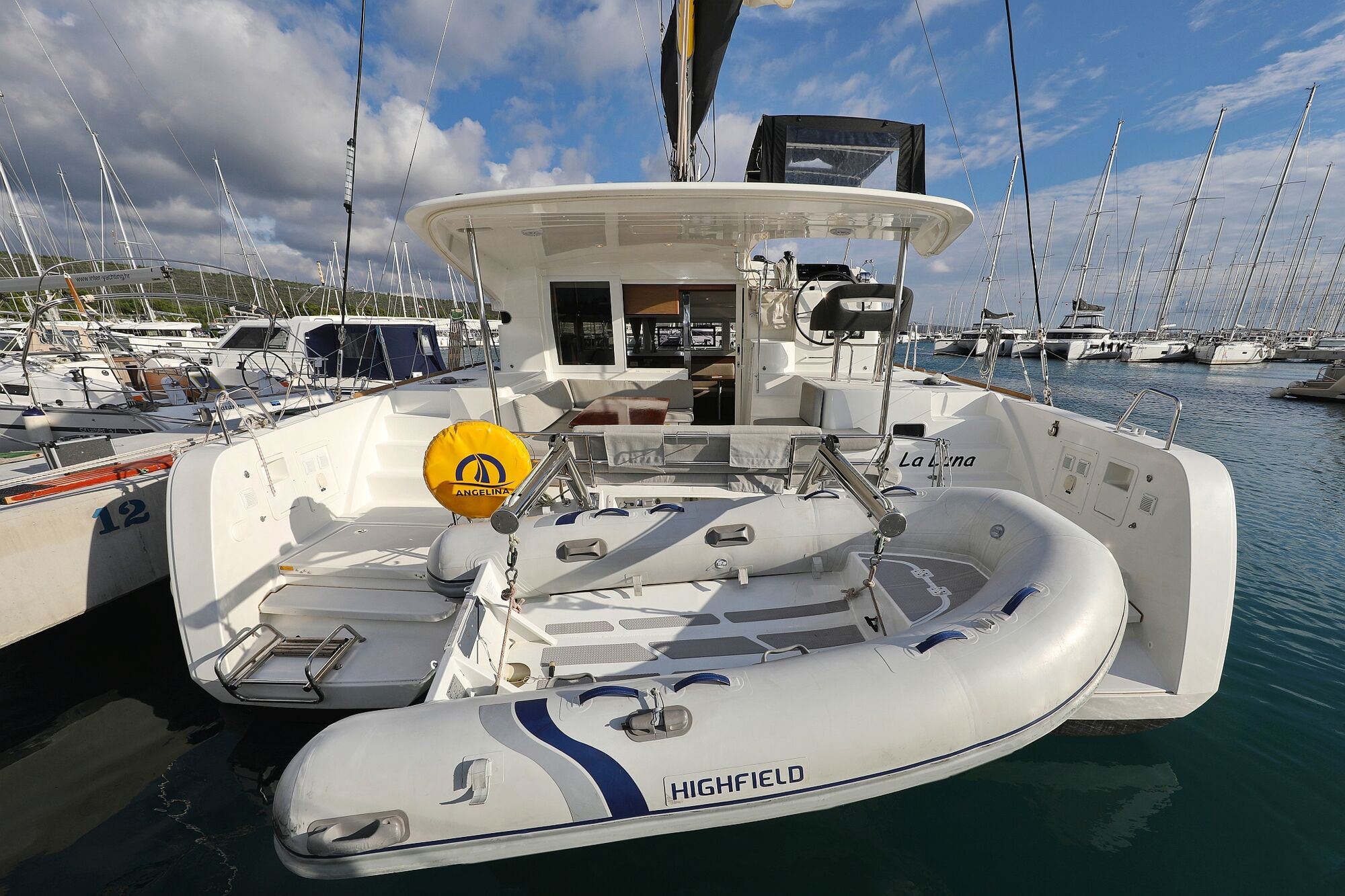 Lagoon 40 – 4 + 2 cab – Catamaran