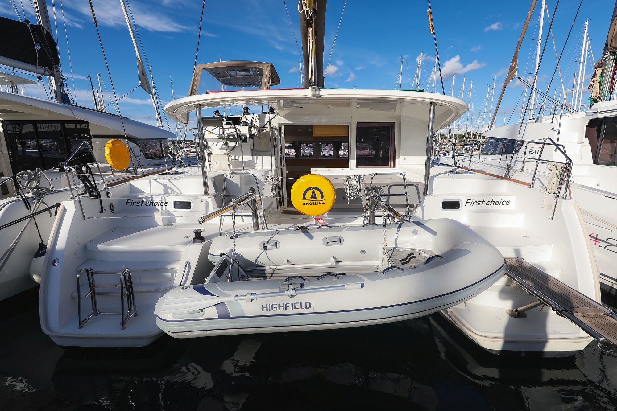 Lagoon 400 S2 – 4 + 2 cab. – Catamaran