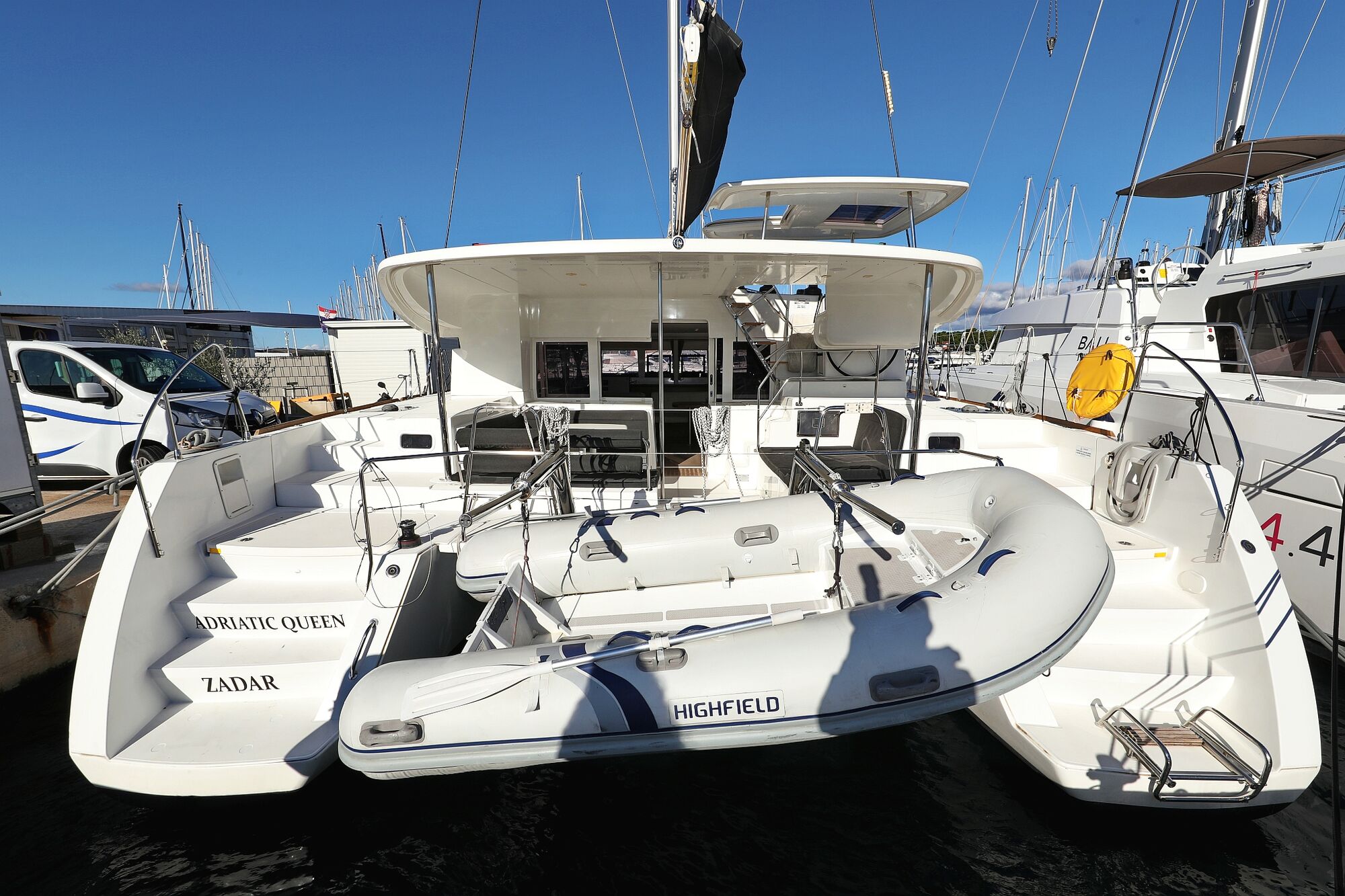 Lagoon 450 S – 4 + 2 cab. – Catamaran