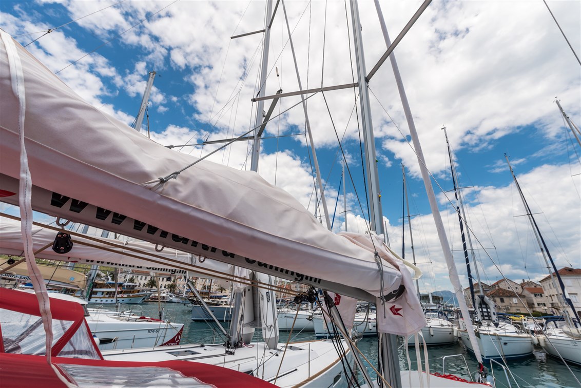 Oceanis 35.1 – Sailing yacht