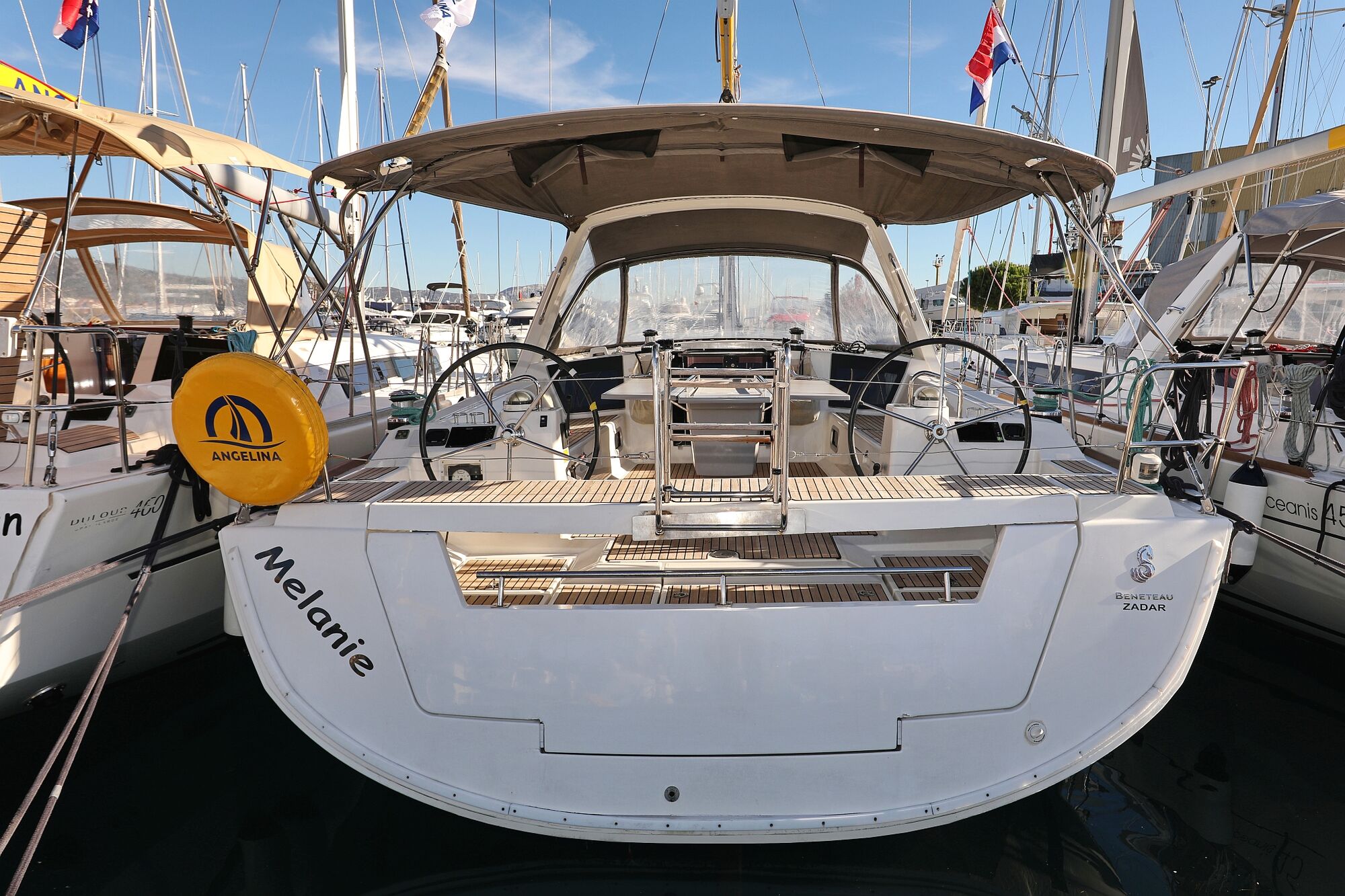 Oceanis 45 – 4 cab. – Sailing yacht