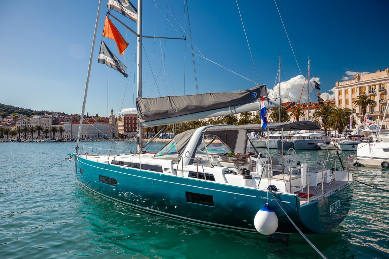 Oceanis 54 – 3 + 1 cab. – Sailing yacht