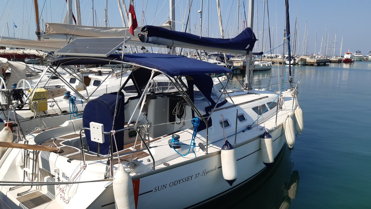 Sun Odyssey 37 – Sailing yacht