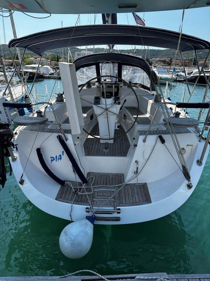 Y40 – Sailing yacht