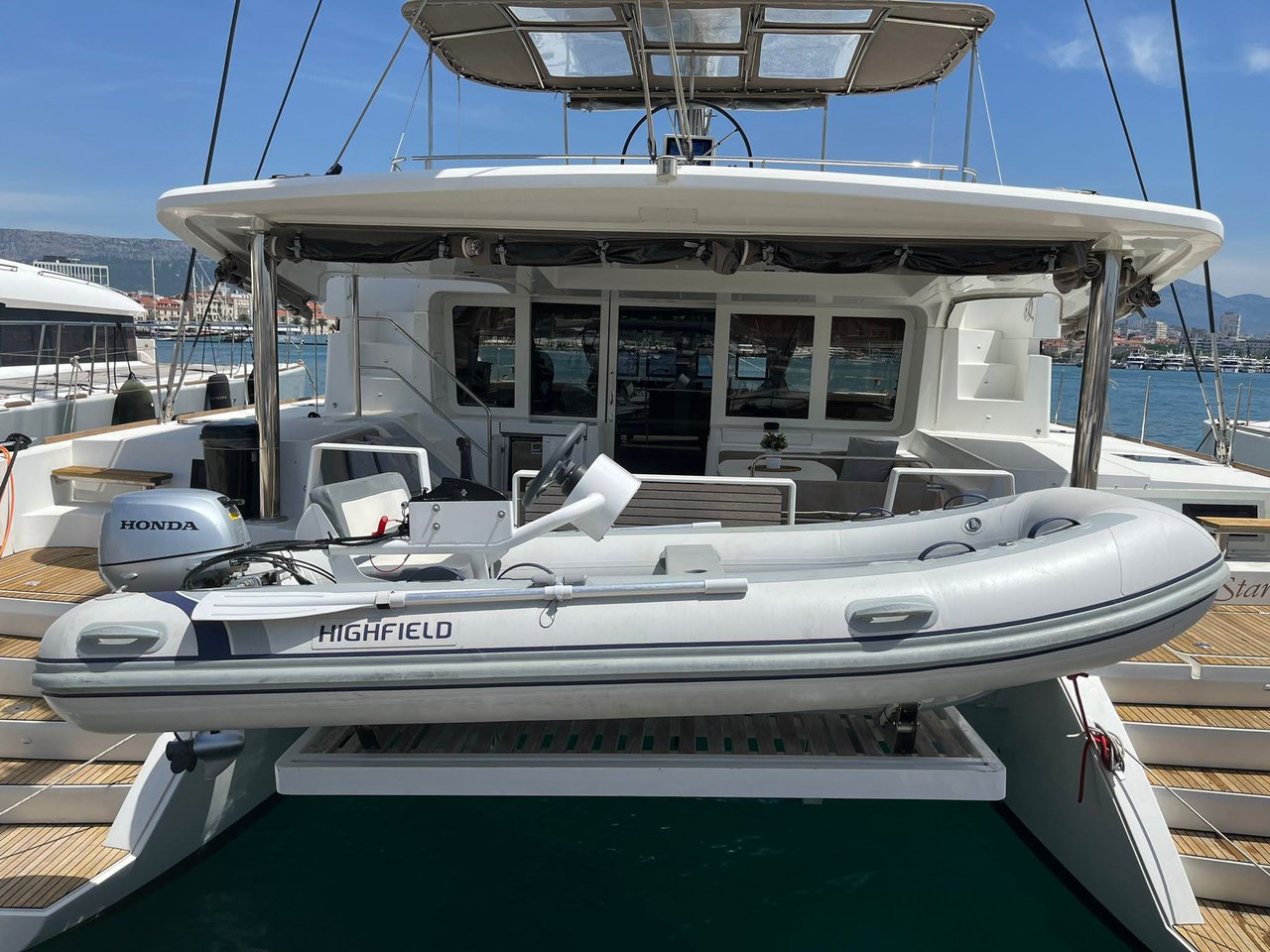 Lagoon 52 – 5 + 2 cab. – Catamaran