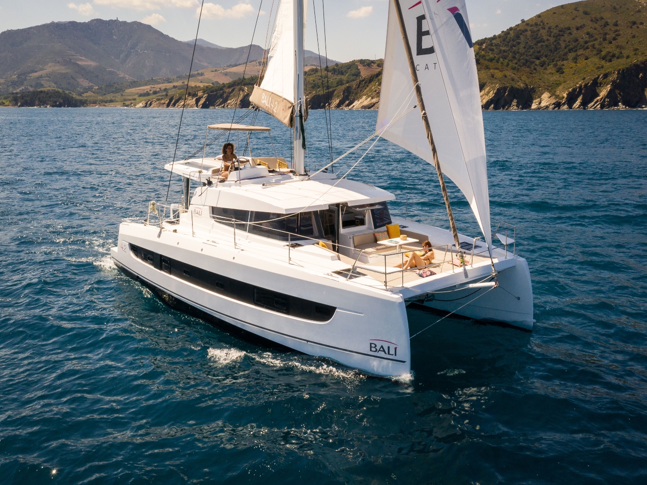 Bali 4.2 – 4 + 1 cab. – Catamaran