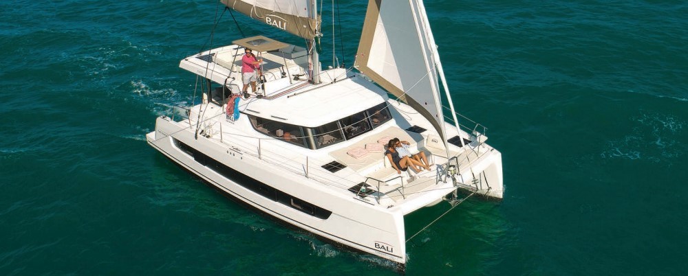 Bali Catspace OW – Catamaran