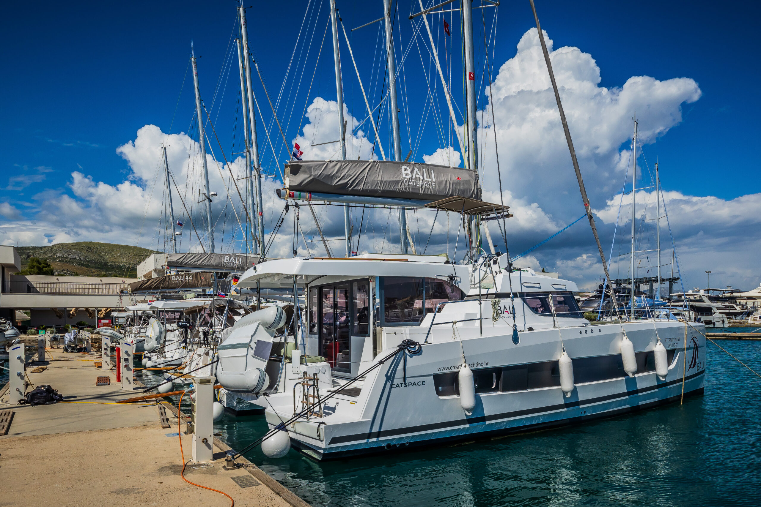Bali Catspace – Catamaran