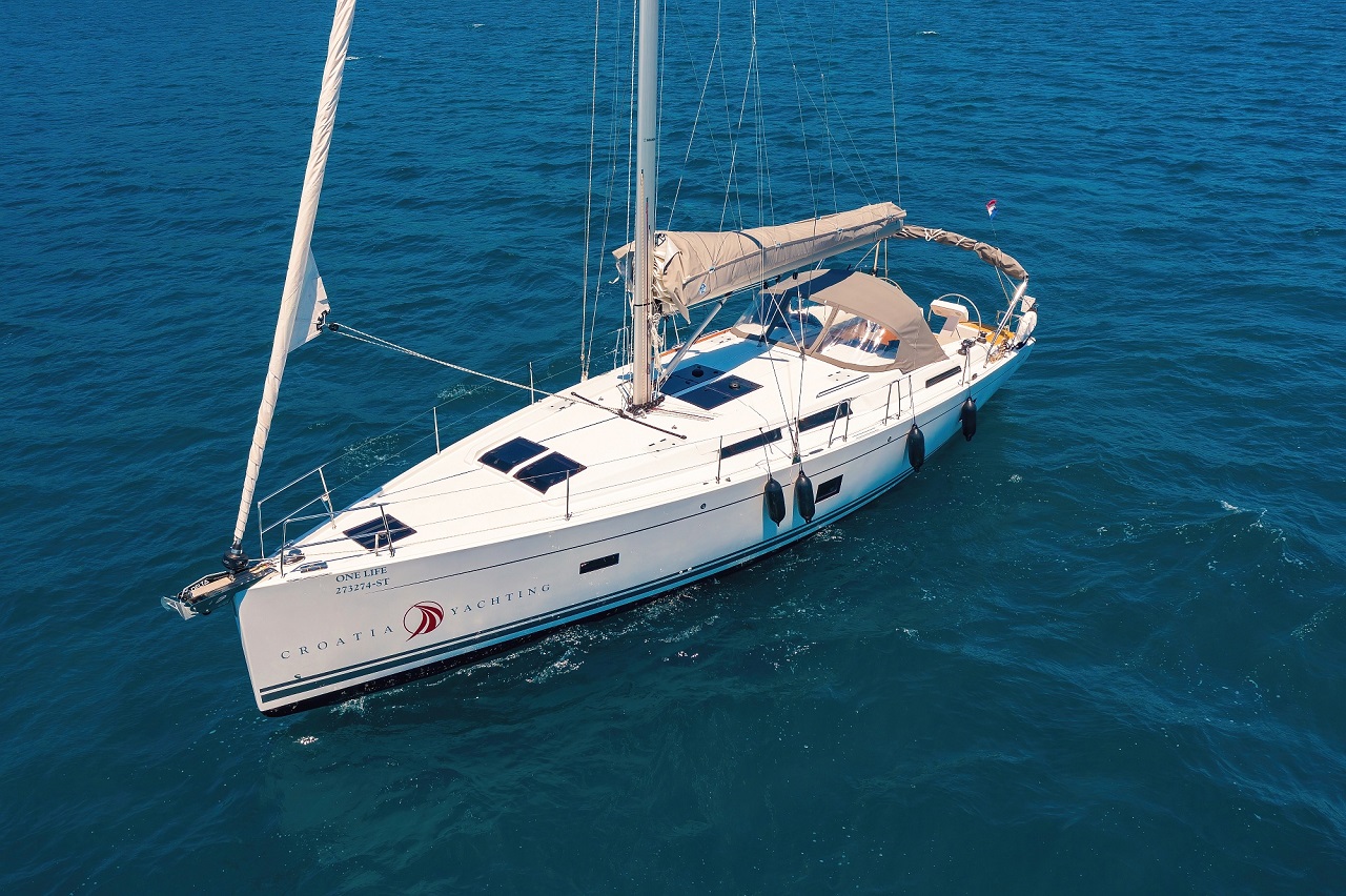 Hanse 458 – 3 cab. – Sailing yacht