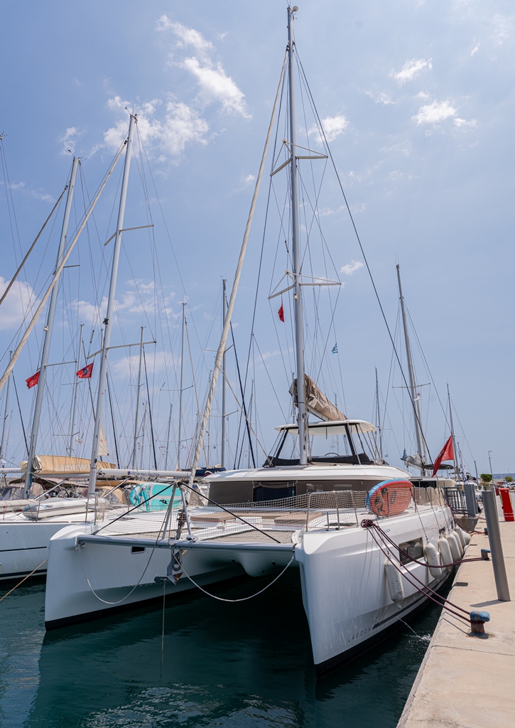 Lagoon 46 – 4 + 2 cab. – Catamaran