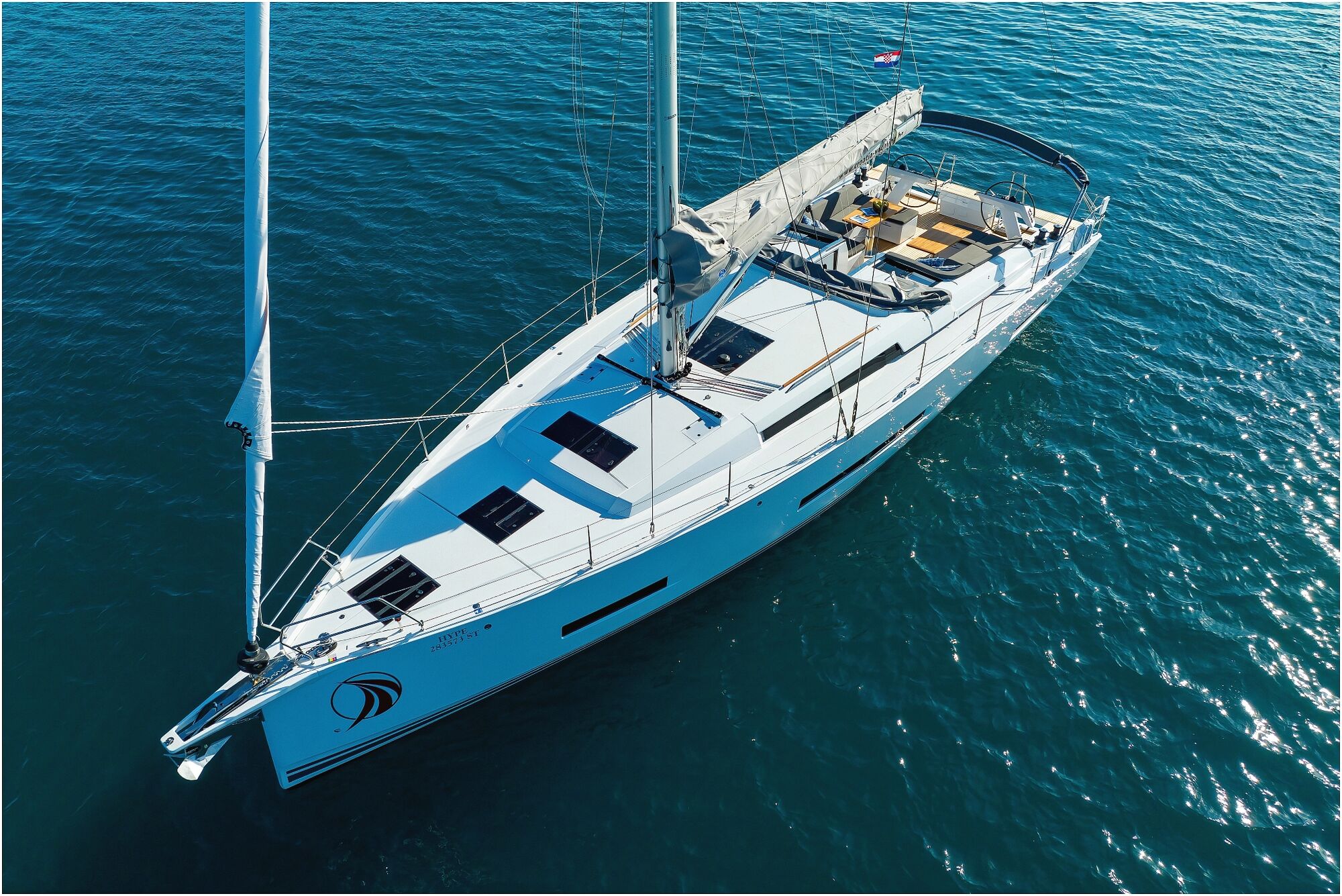 Hanse 510 – 5 + 1 cab. – Sailing yacht