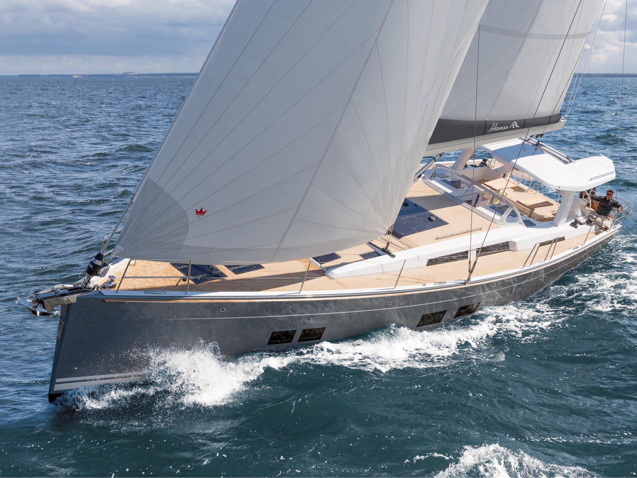 Hanse 588 – 5 + 1 cab. – Sailing yacht