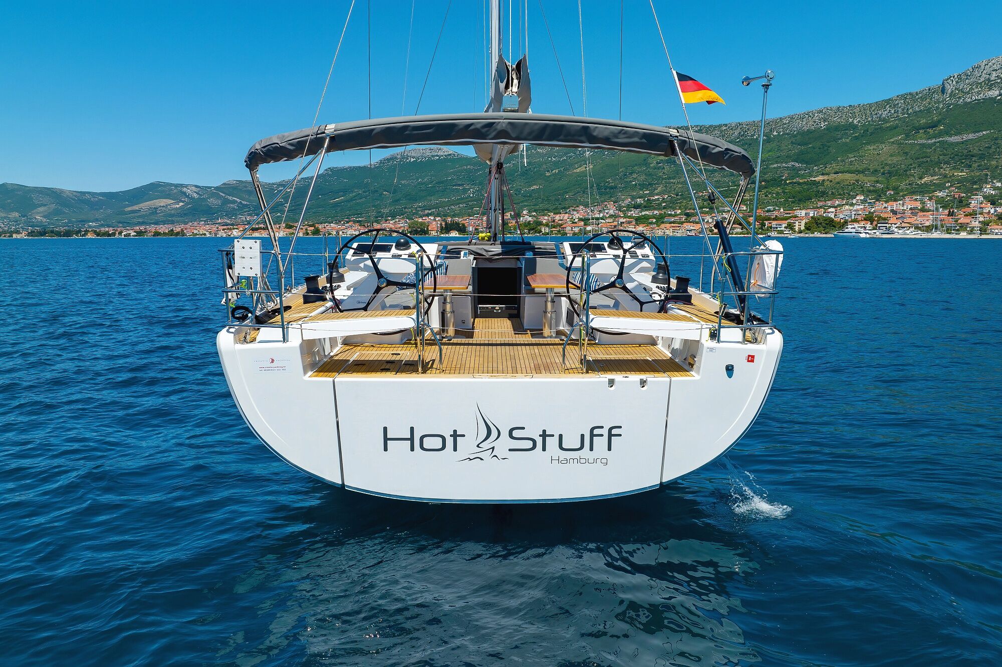 Hanse 588 – 5 + 1 cab. – Sailing yacht