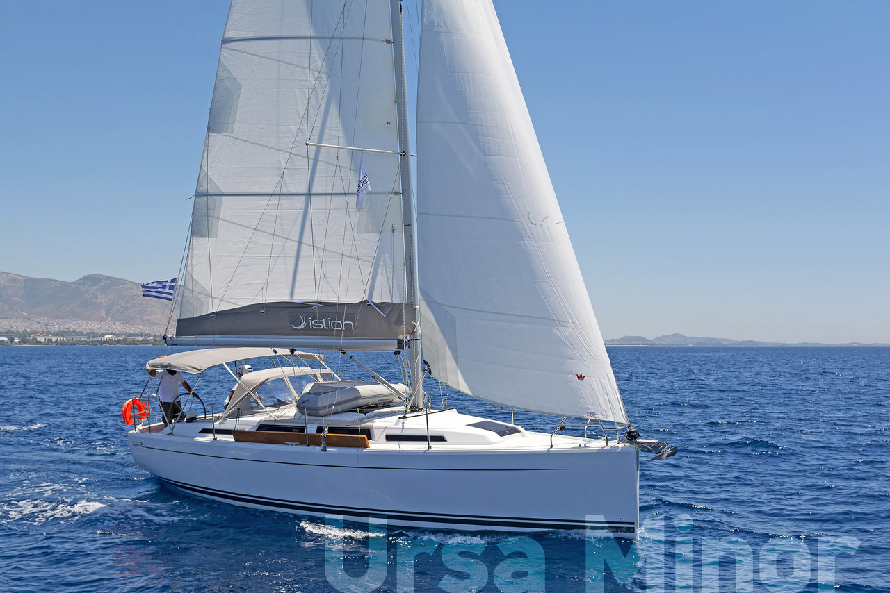 Hanse 345 – Sailing yacht
