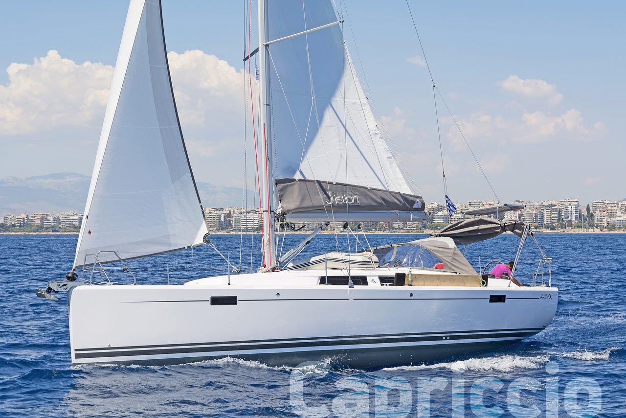 Hanse 385 – Sailing yacht