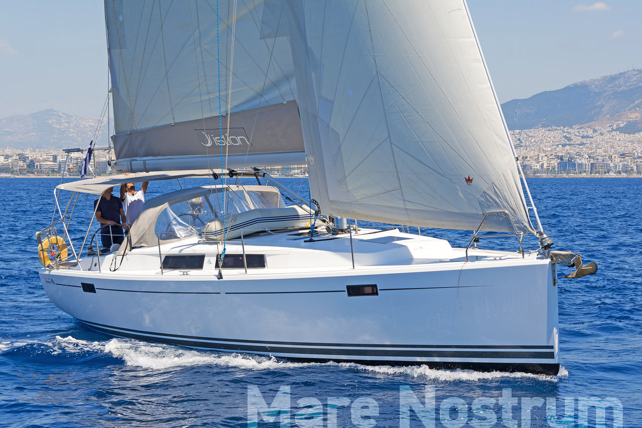 Hanse 385 – Sailing yacht