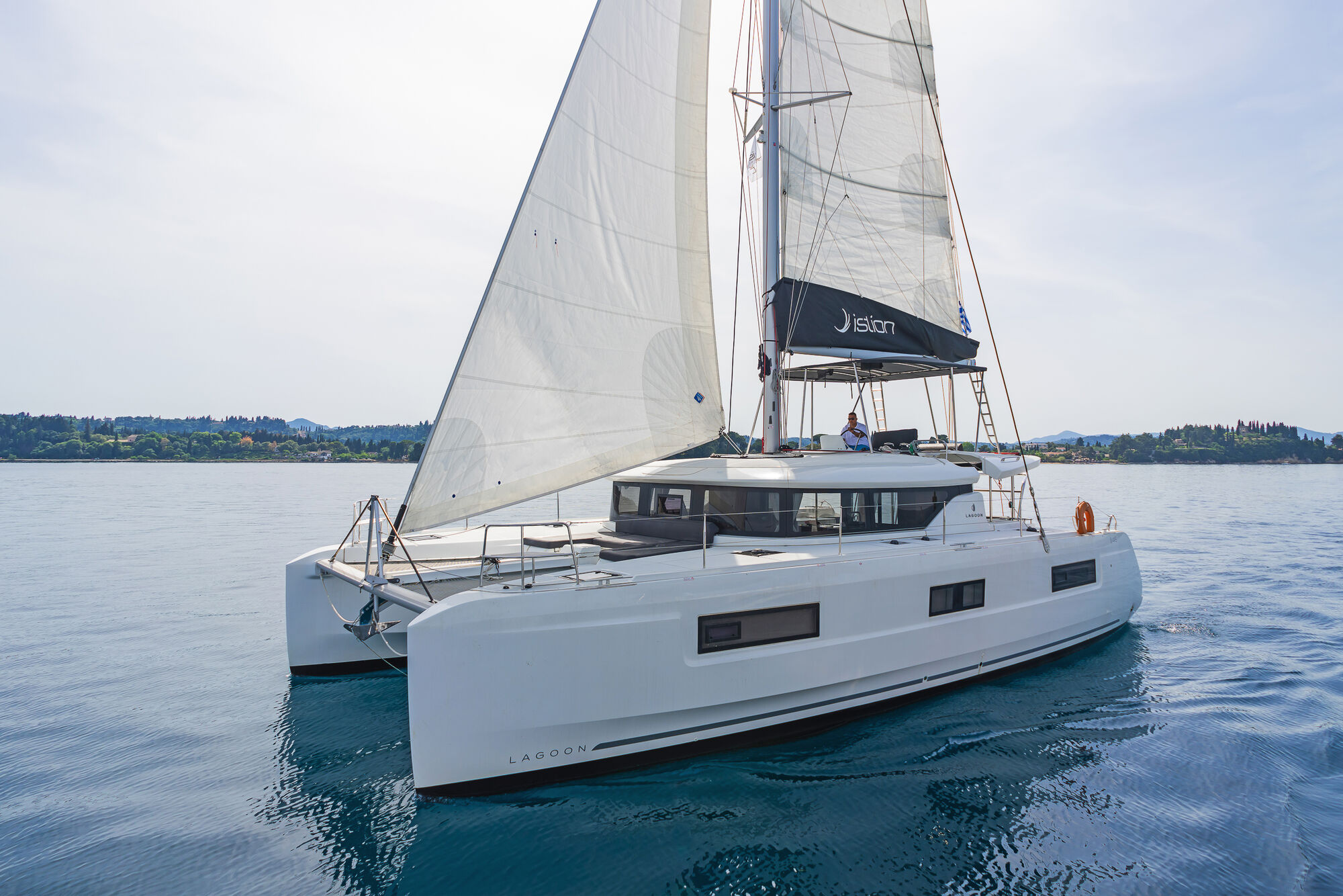 Lagoon 46 – 4 + 2 cab. – Catamaran