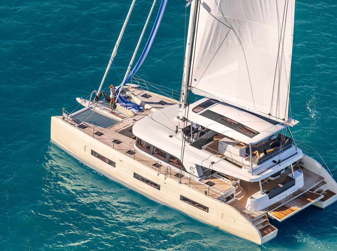 Lagoon Sixty 5 – Catamaran