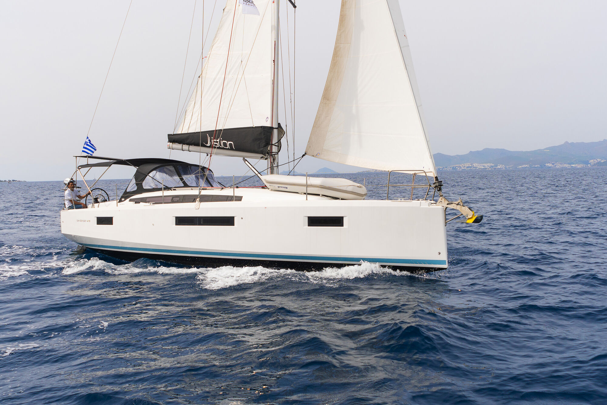 Sun Odyssey 410 – 3 cab. – Sailing yacht