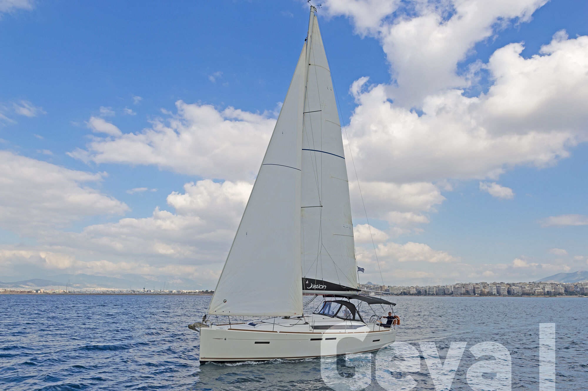 Sun Odyssey 419 – 3 cab. – Sailing yacht