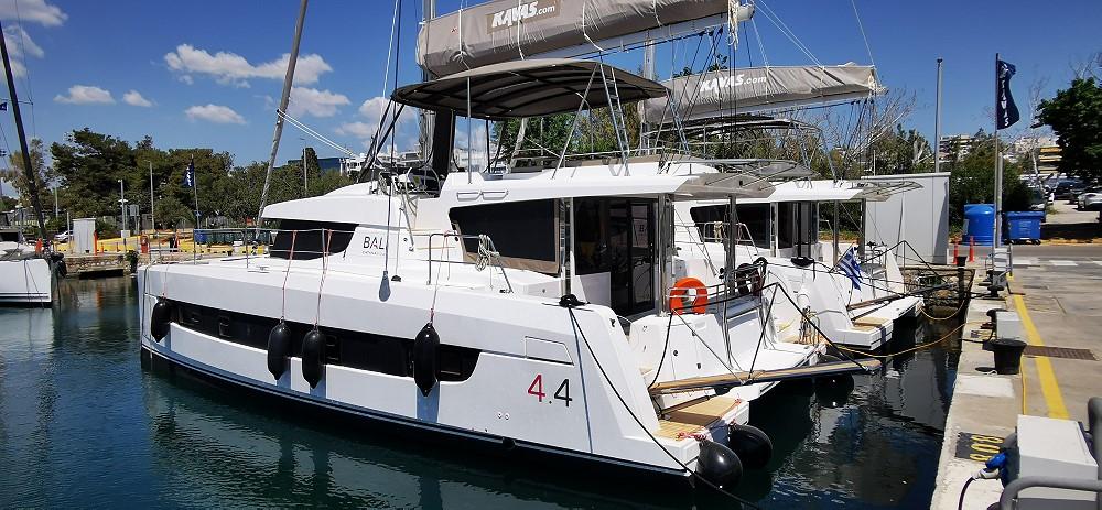 Bali 4.4 – 4 + 1 cab. – Catamaran