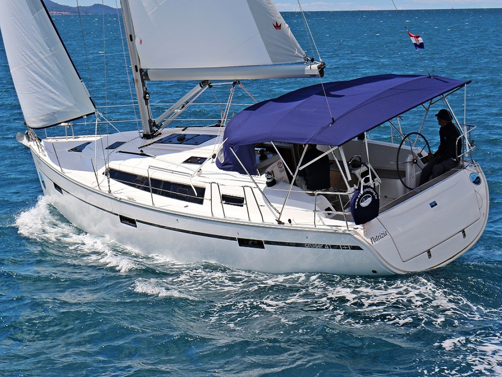 Bavaria Cruiser 41 – 3 cab. – Sailing yacht
