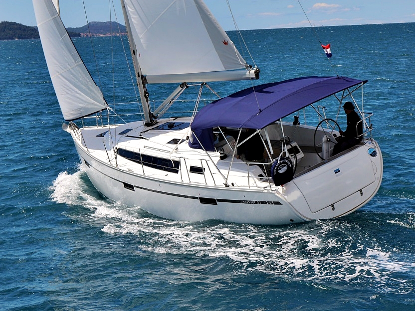 Bavaria Cruiser 41 – 3 cab. – Sailing yacht