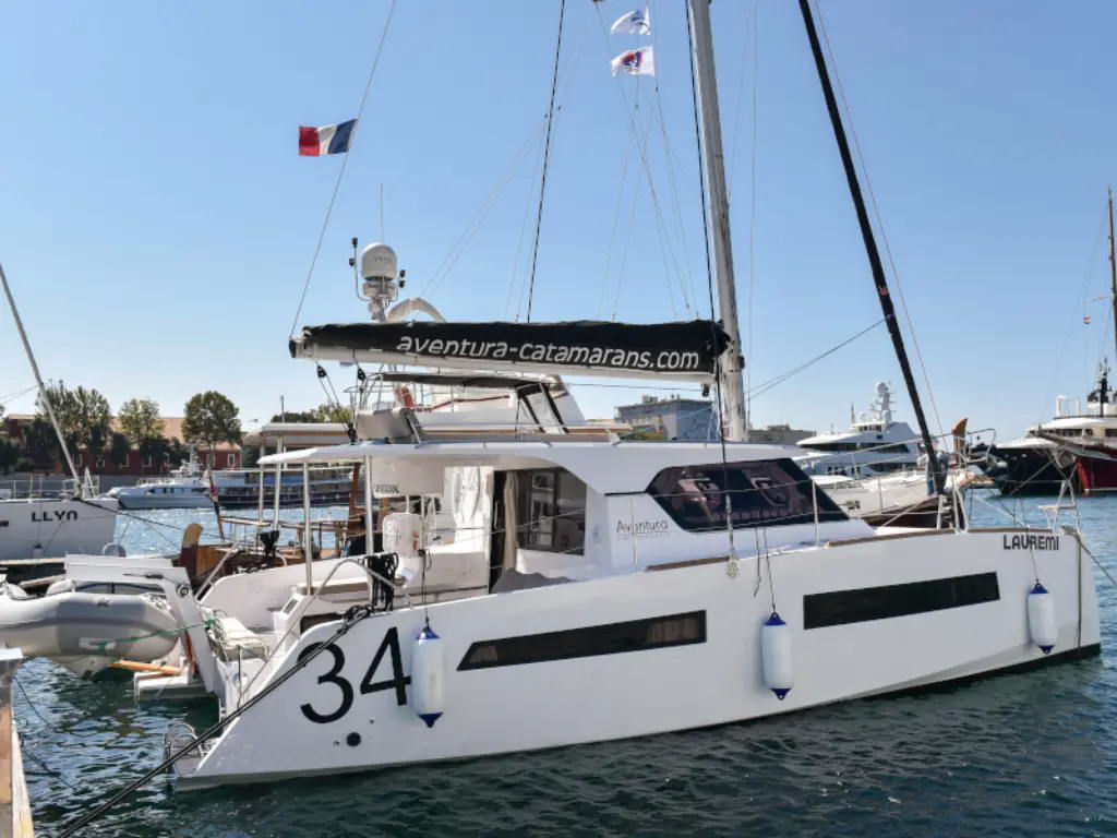 Aventura 34 – Catamaran