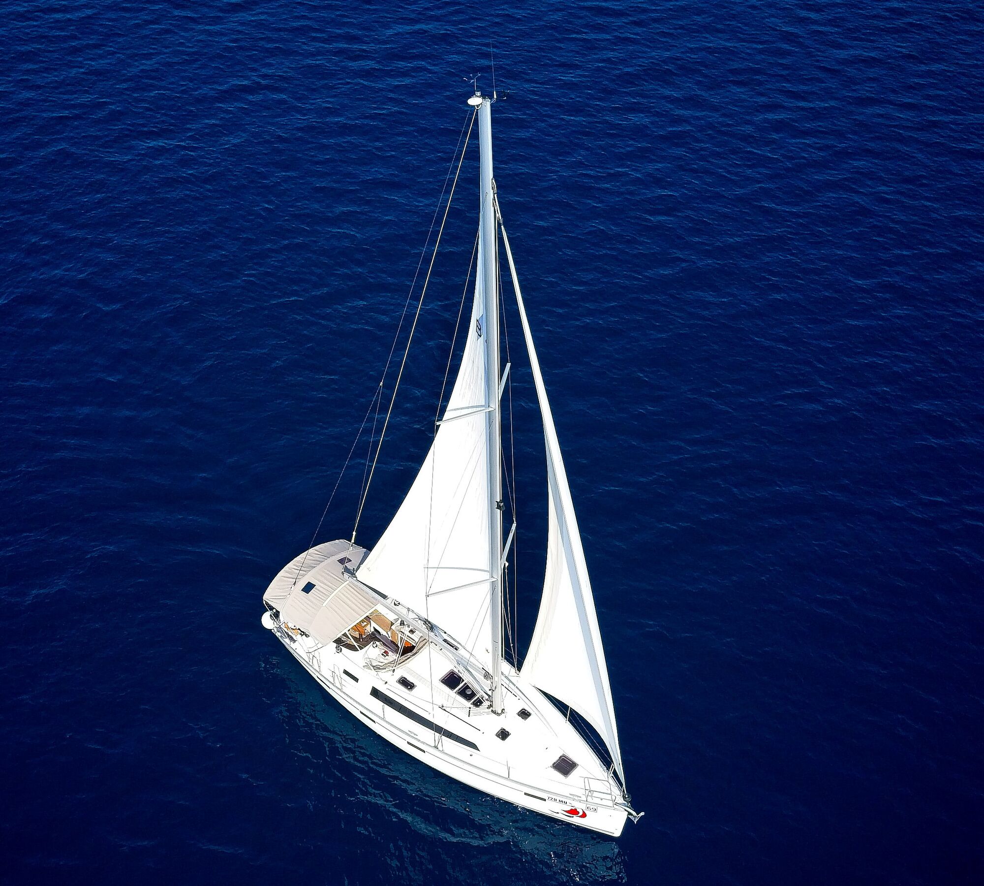 Bavaria Cruiser 41 – 3 cab. – Sailing yacht