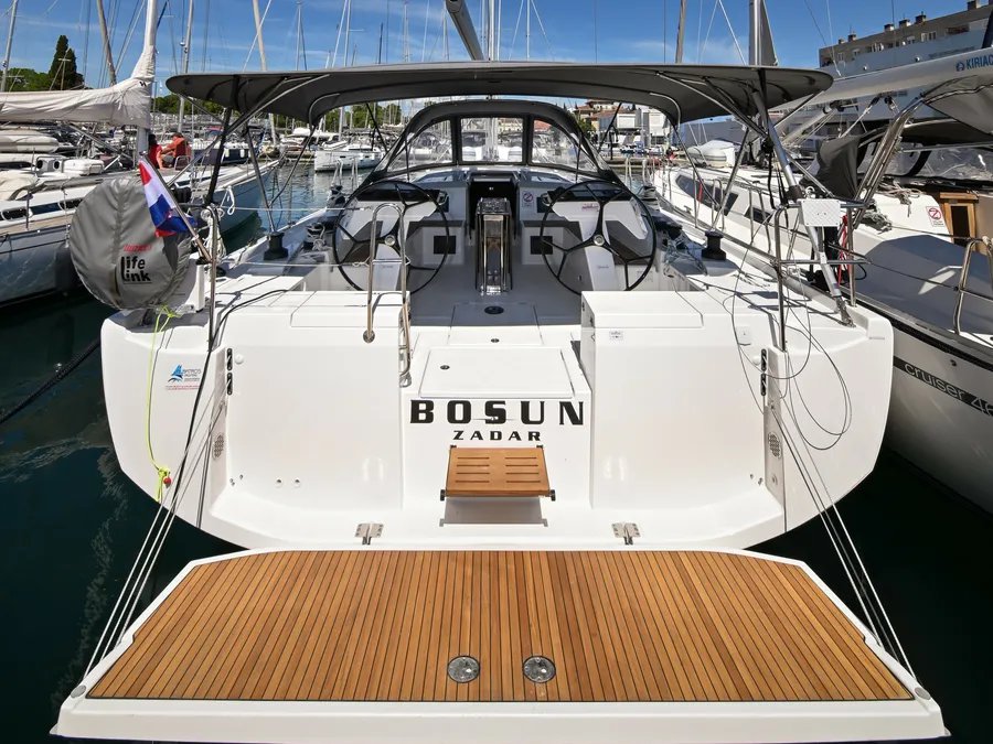 Bavaria C46 – 4 cab. – Sailing yacht
