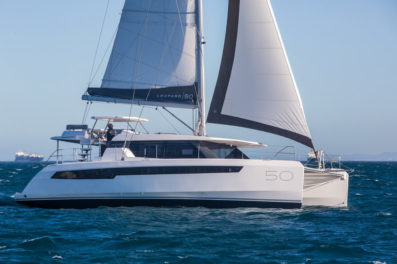 Leopard 50 – 5 + 1 cab – Catamaran