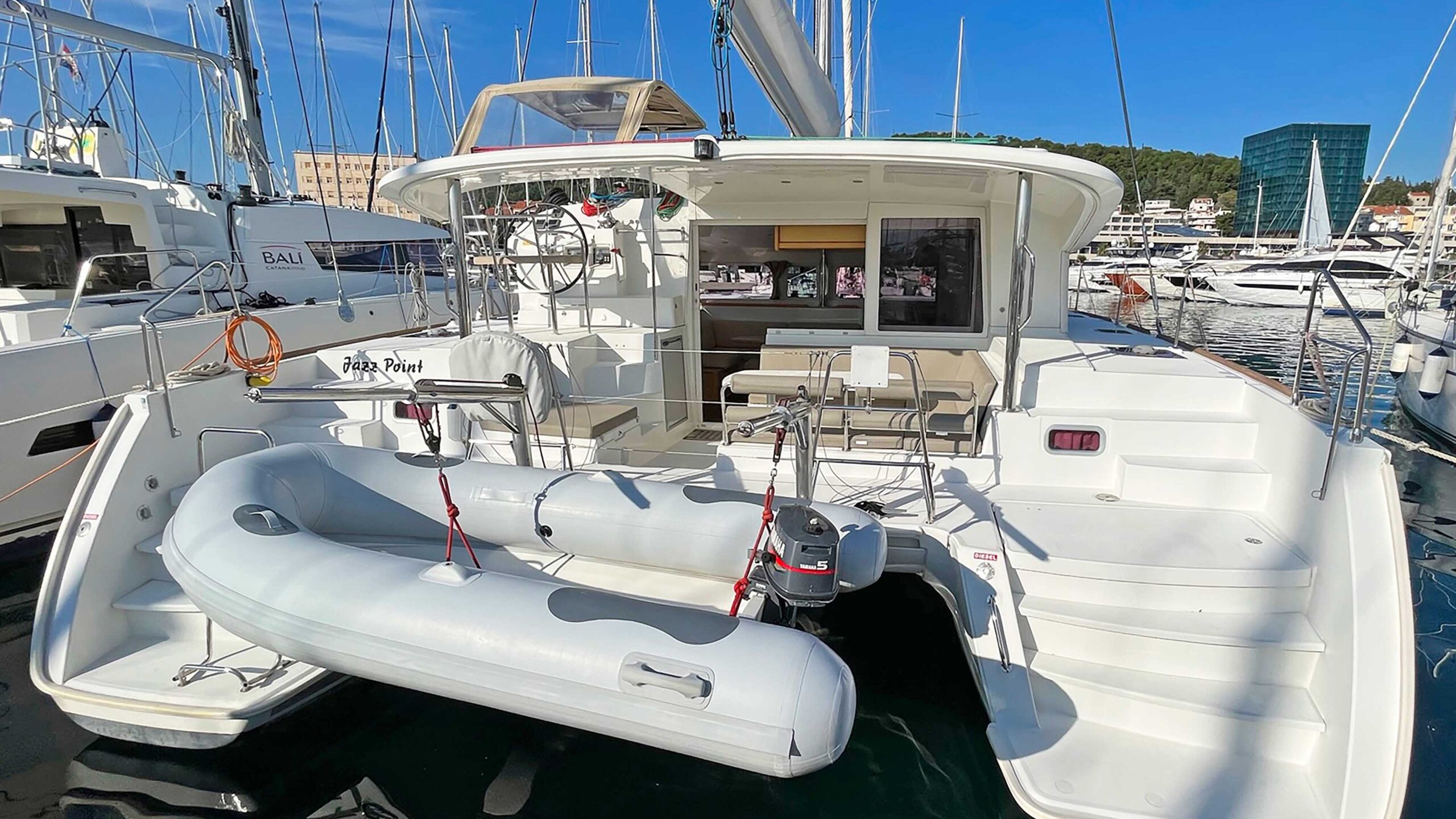Lagoon 400 – 4 + 2 cab. – Catamaran