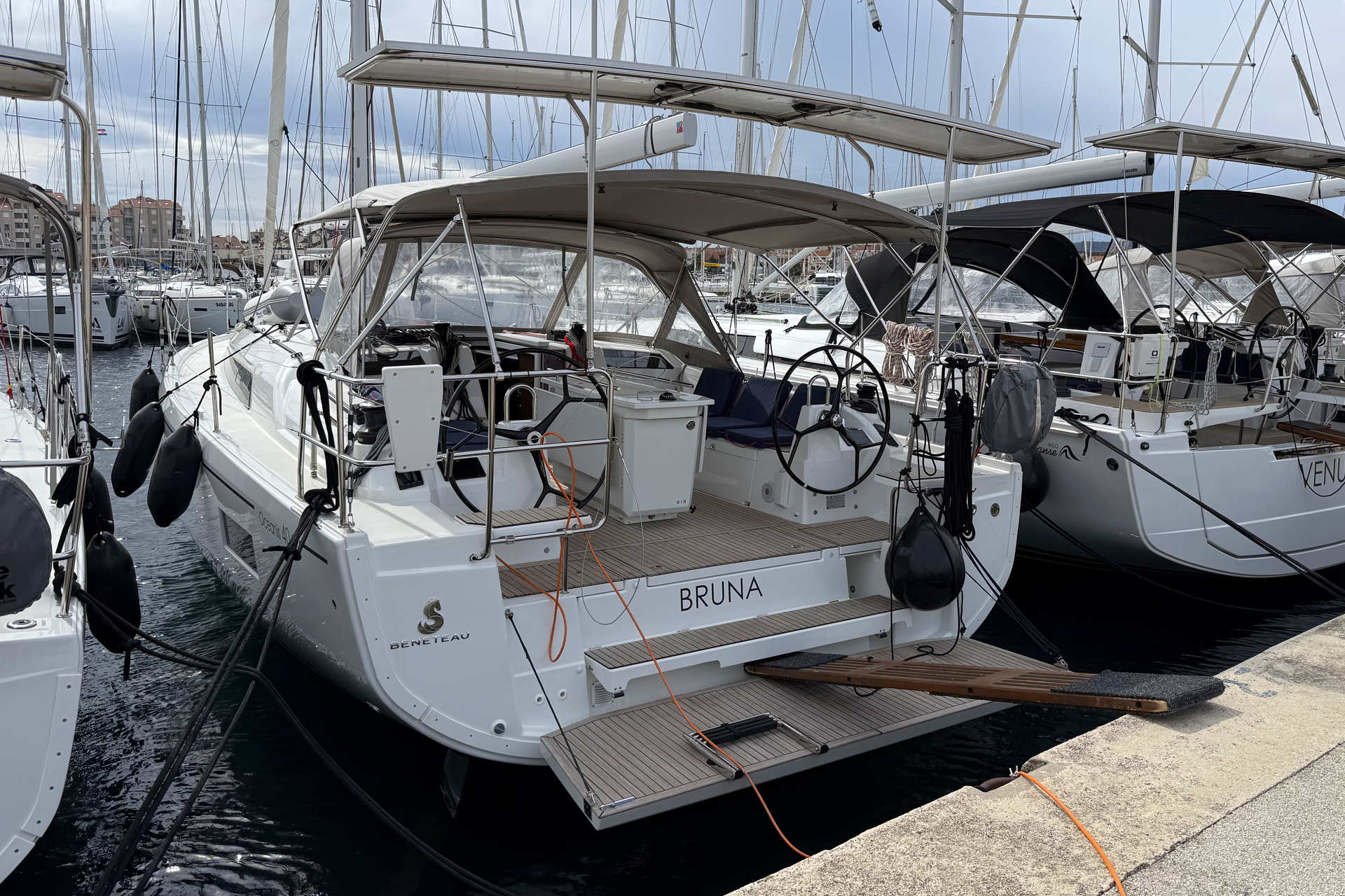 Oceanis 40.1 – 3 cab. – Sailing yacht