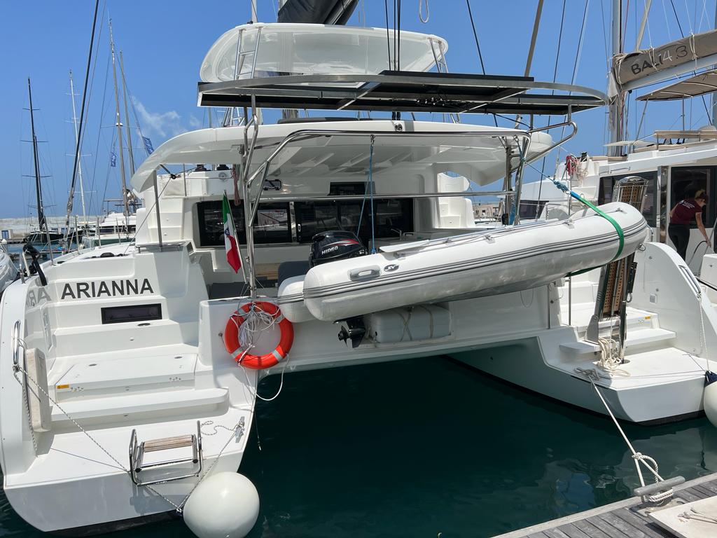 Lagoon 46 Fly – Catamaran