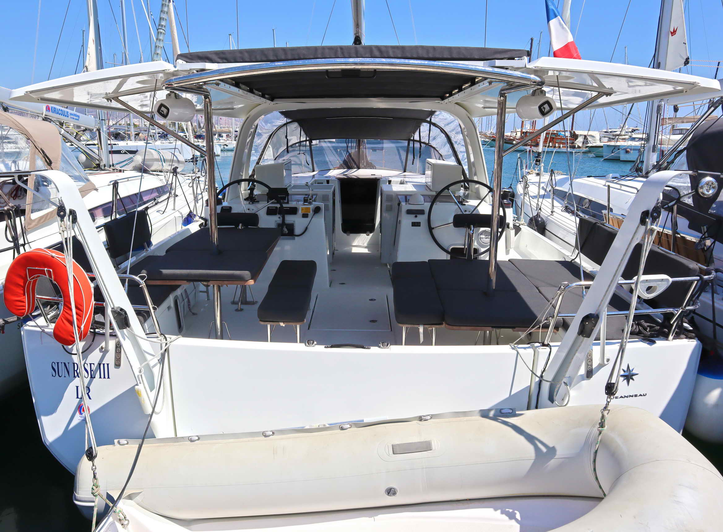 Sun Loft 47 – 6 + 1 cab. – Sailing yacht