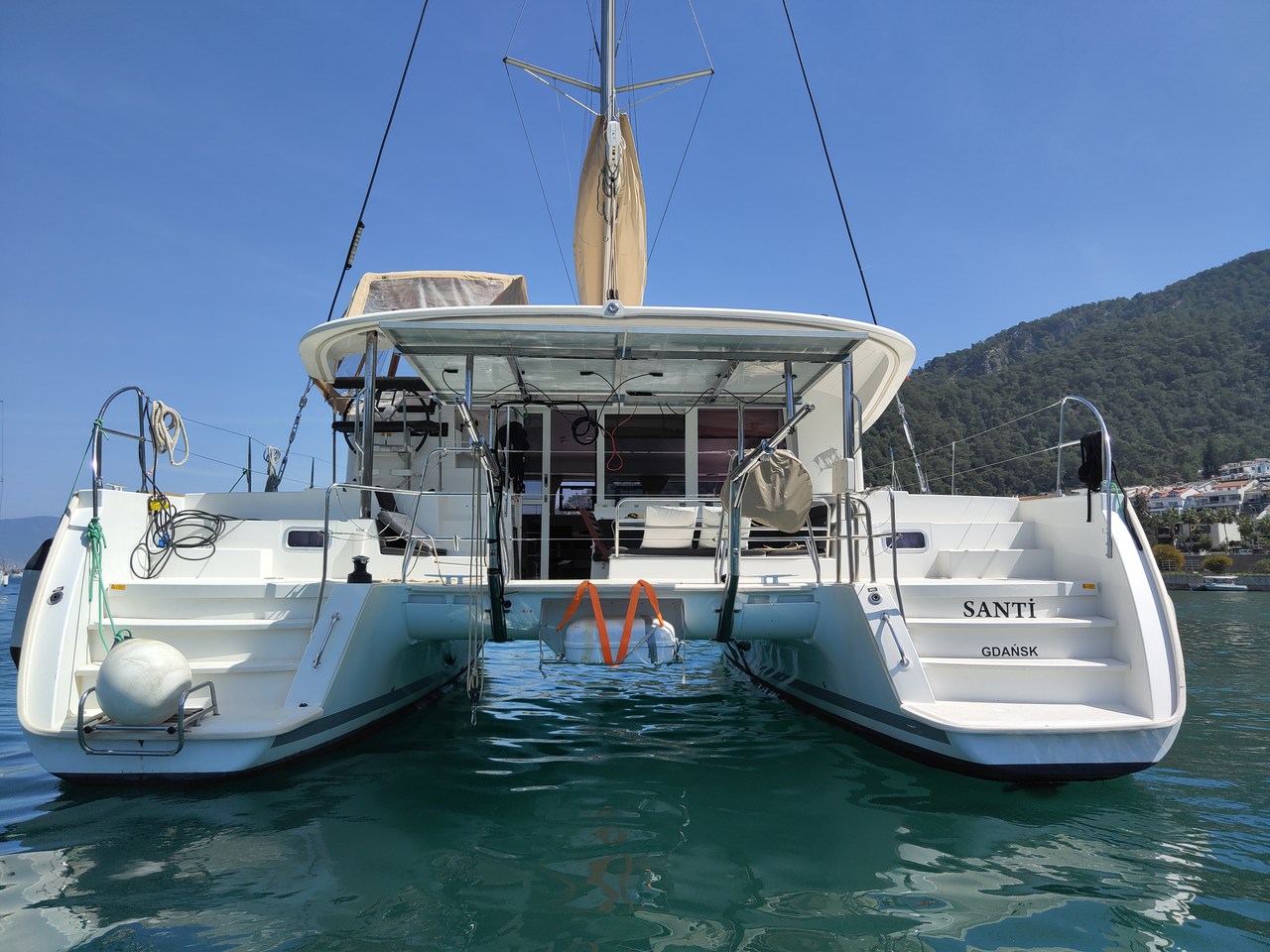 Lagoon 400 – 4 + 2 cab. – Catamaran