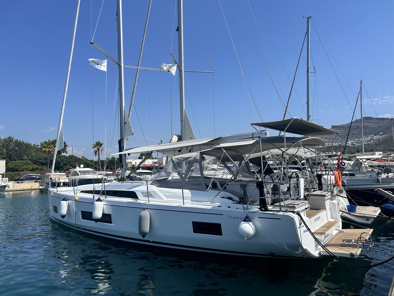 Oceanis 46.1 – 4 cab. – Sailing yacht