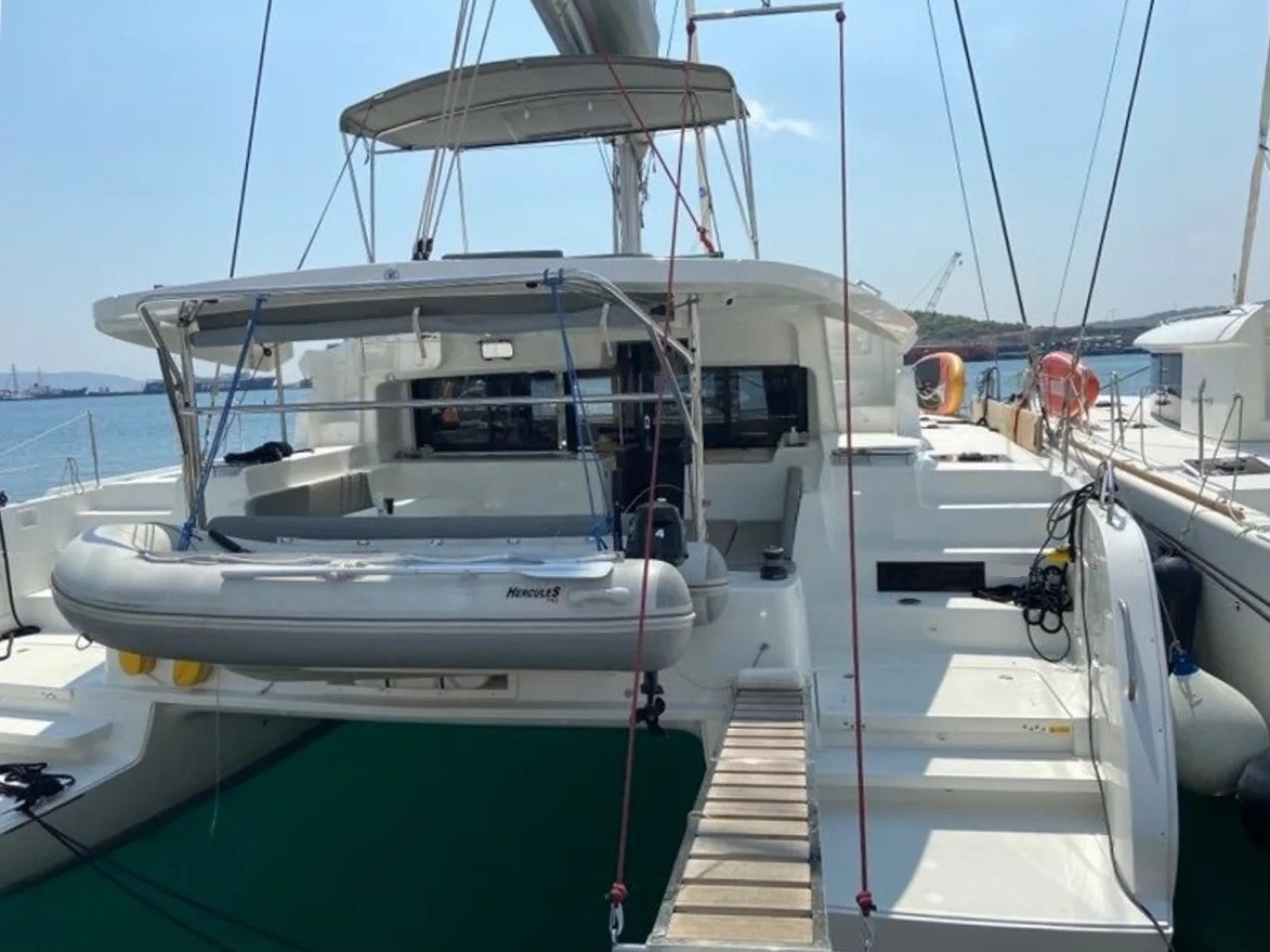 Lagoon 46 – 4 + 2 cab. – Catamaran