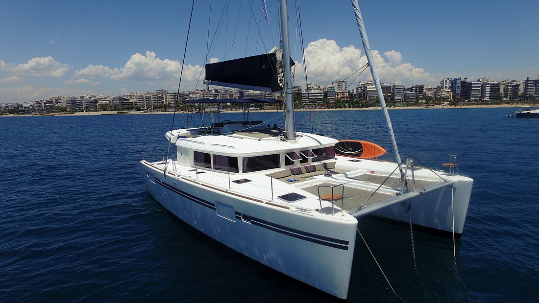 Lagoon 450 – 4 + 2 cab. – Catamaran