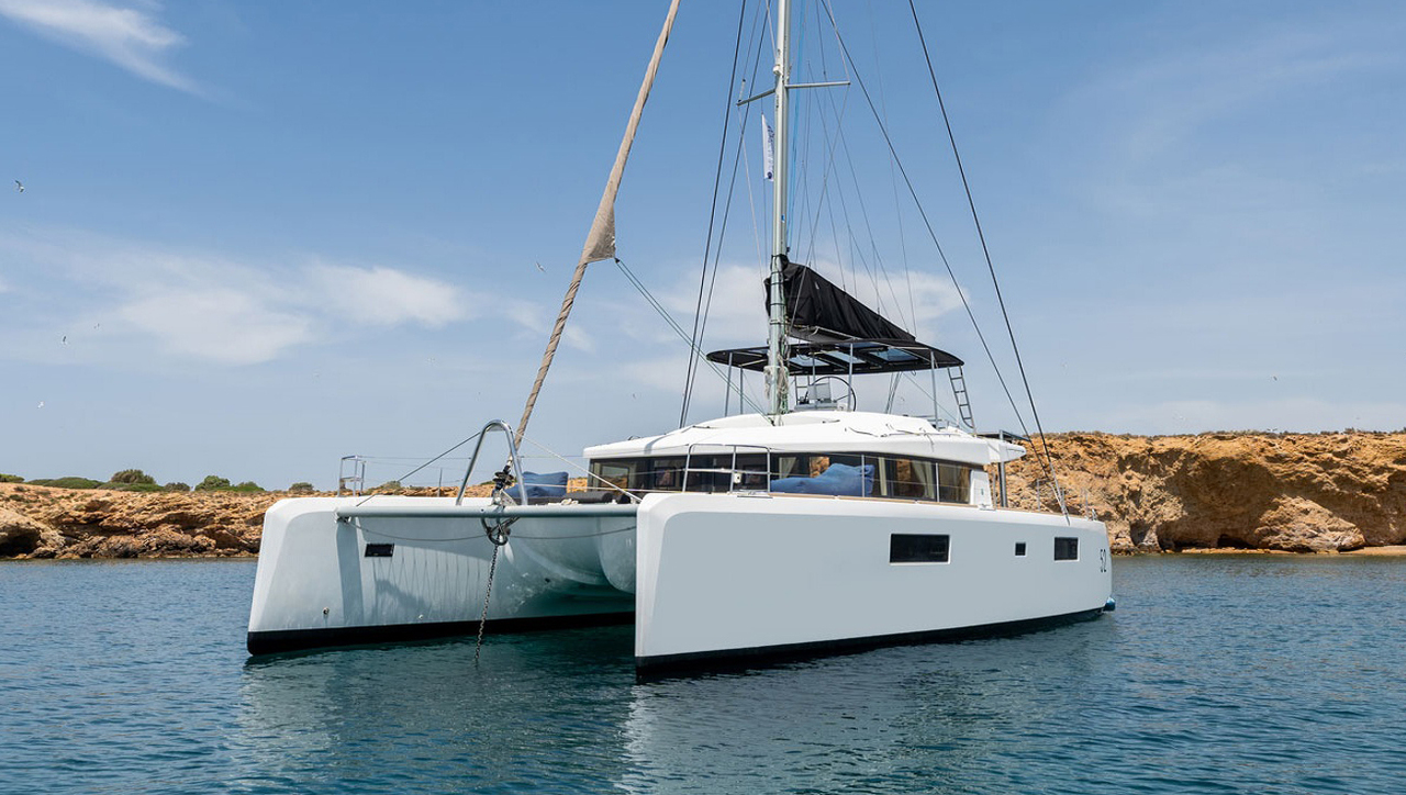 Lagoon 52 – 6 + 2 cab. – Catamaran