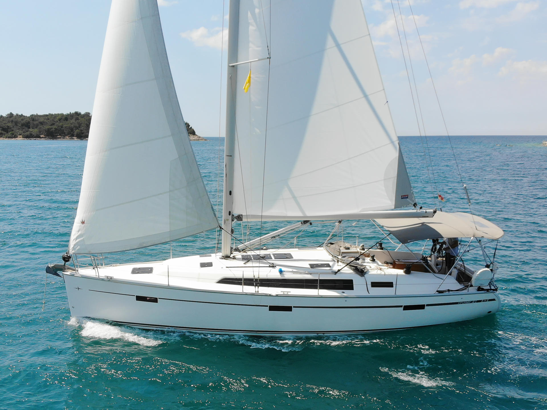 Bavaria Cruiser 41 – 3 cab. – Sailing yacht