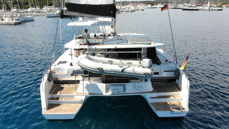 Lagoon 42 OW – 3 + 1 cab. – Catamaran