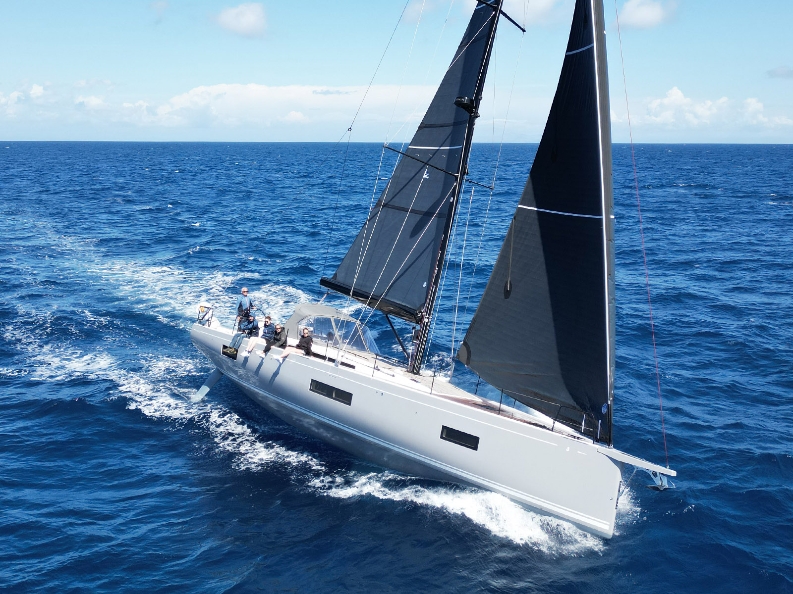 First 53 – 3 + 1 cab. – Sailing yacht