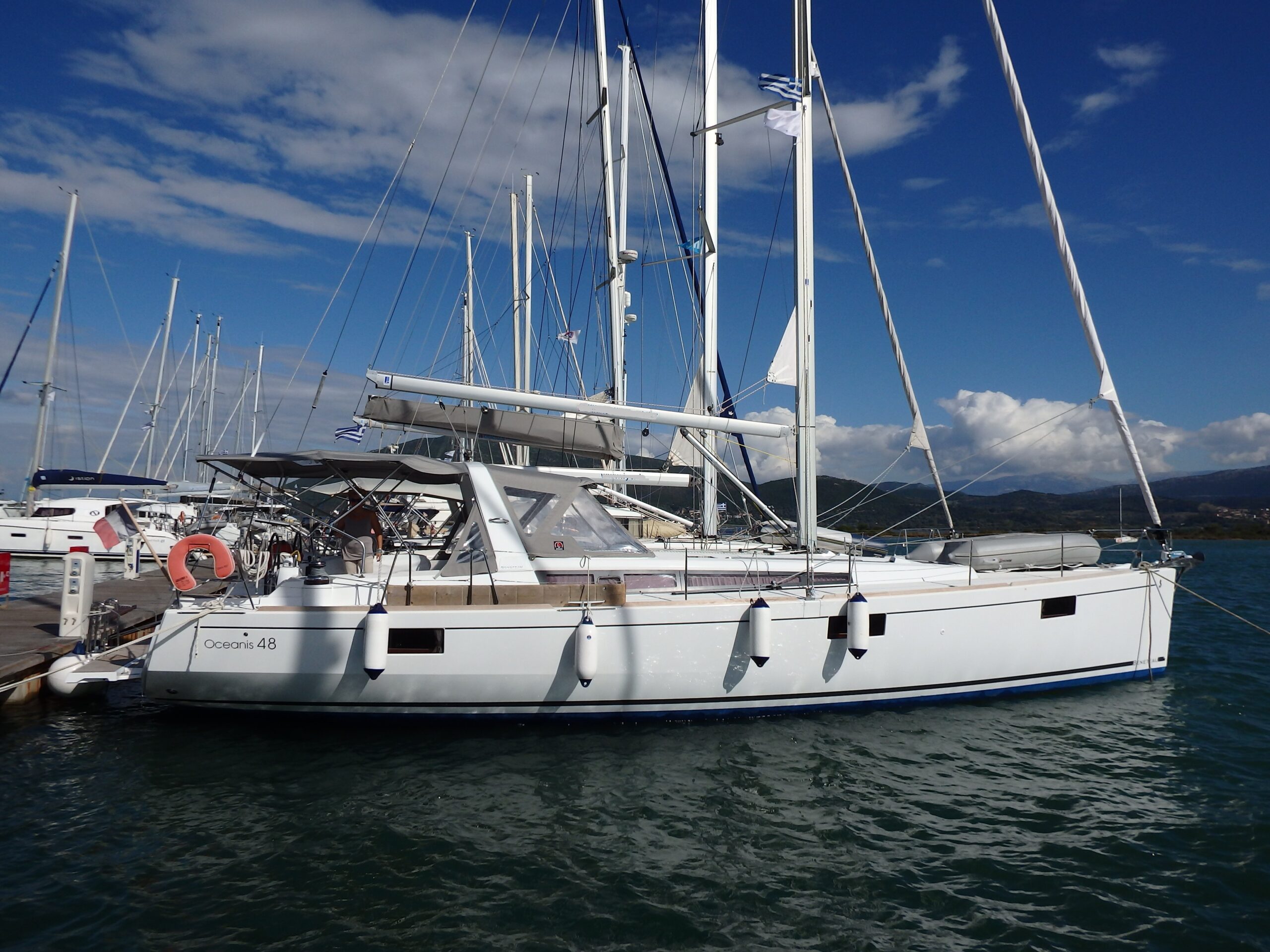 Oceanis 48 – 5 cab. – Sailing yacht