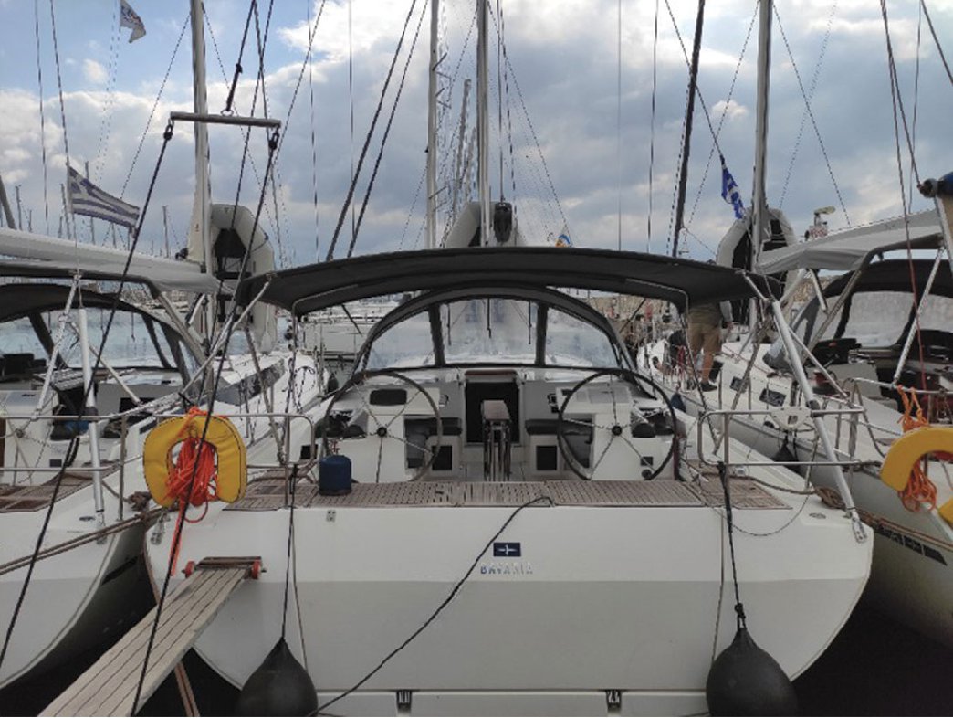 Bavaria C45 – 5 cab. – Sailing yacht