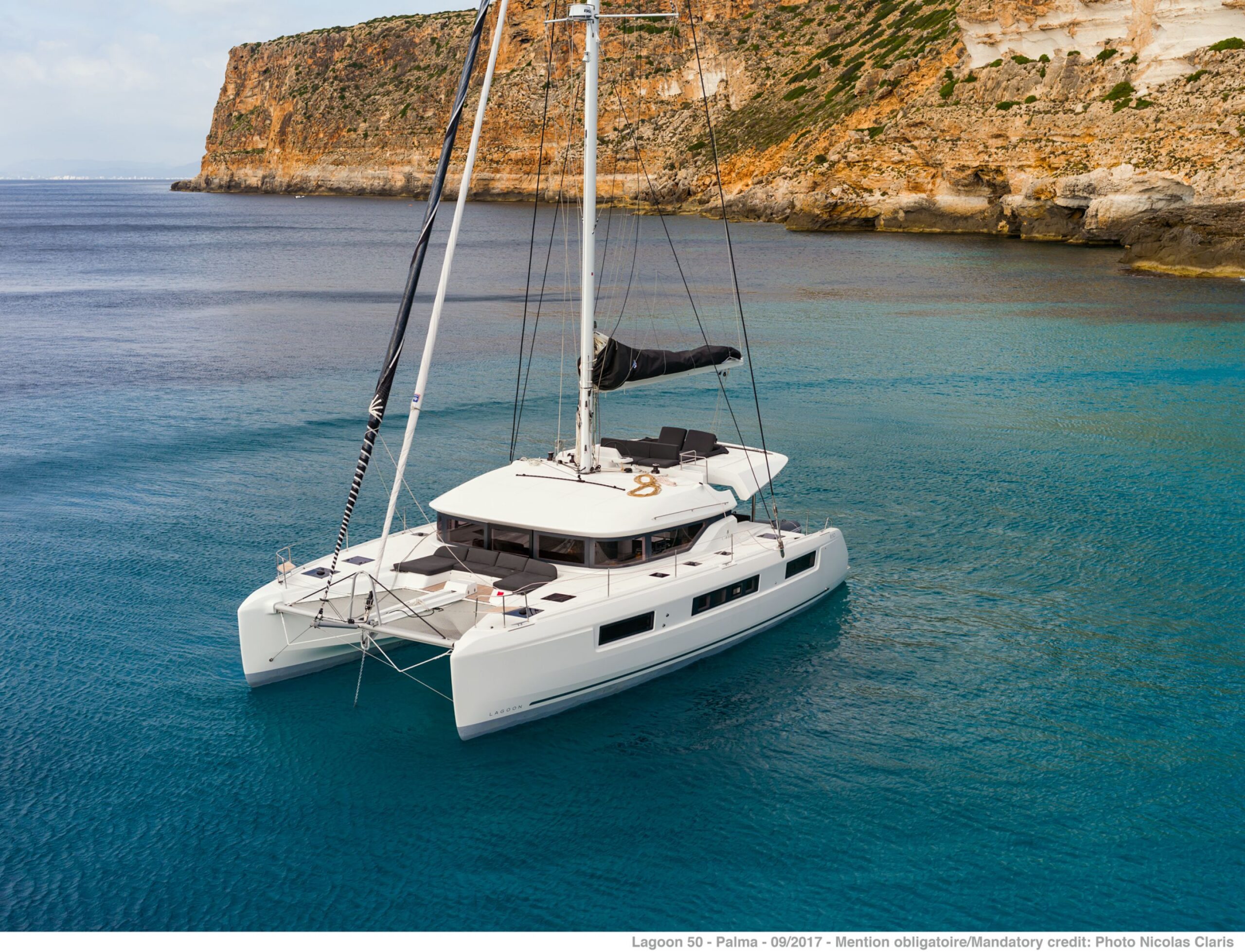 Lagoon 50 – 6 + 2 cab. – Catamaran