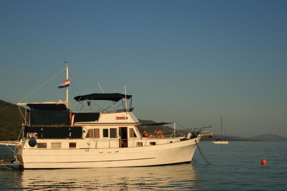 Trawler HAMPTON 42 – Motor yacht