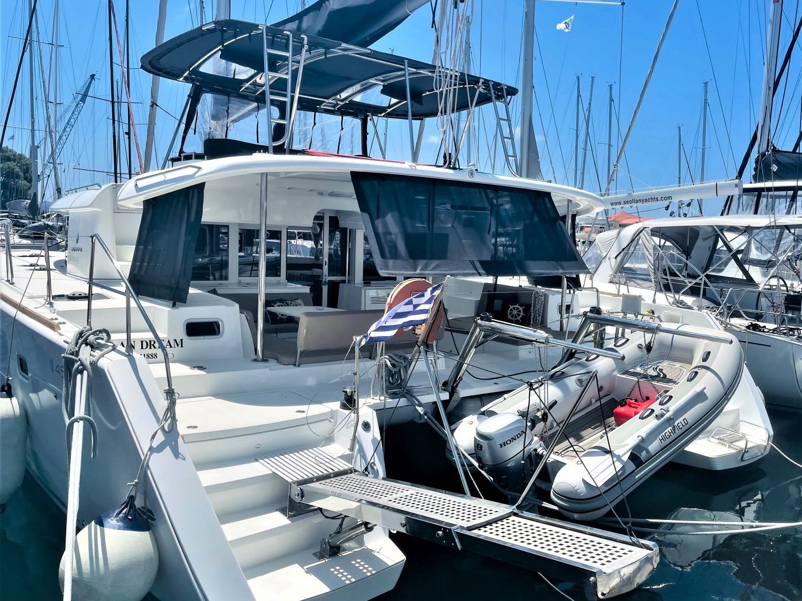 Lagoon 450 F – 4 + 2 cab. – Catamaran