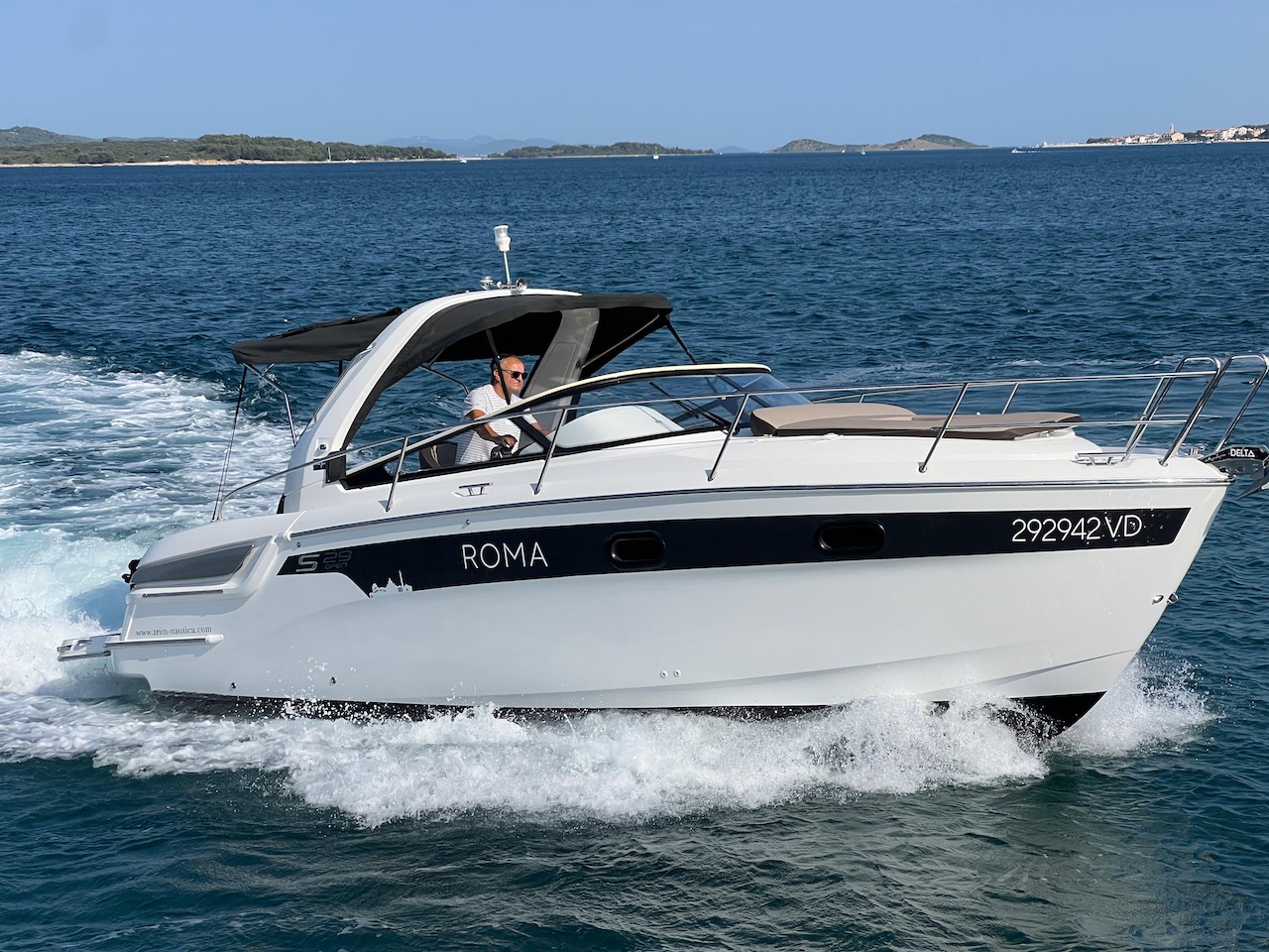 Bavaria S29+ – Motor boat
