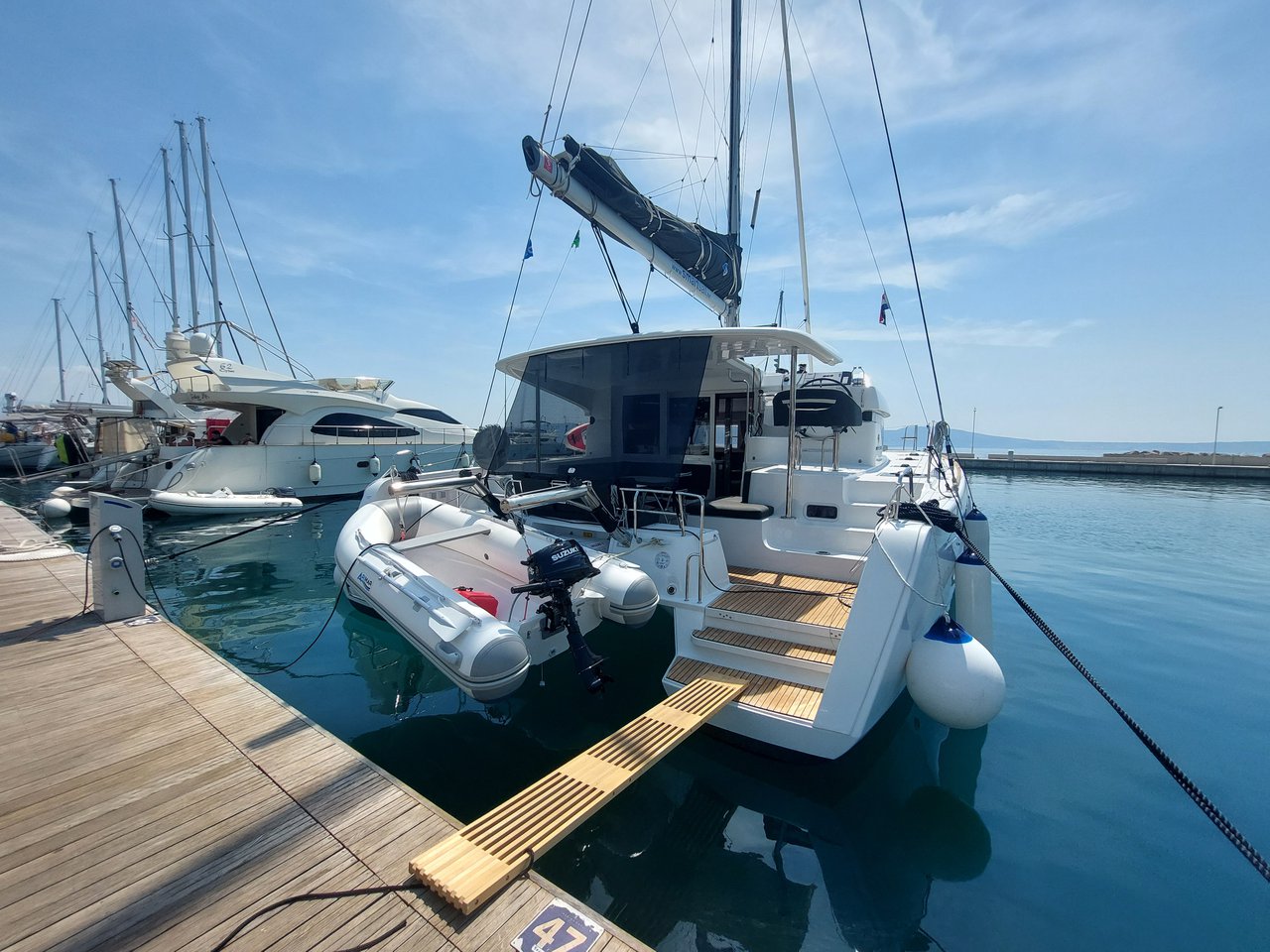 Lagoon 40 – 4 + 1 cab. – Catamaran